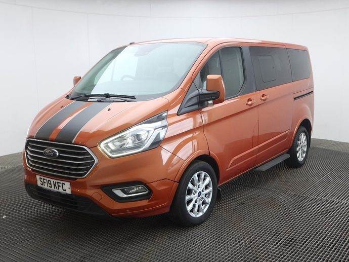 2019 Ford Tourneo Custom 2.0 EcoBlue 130ps Low Roof 8 Seater Titanium MPV DIESEL Manual