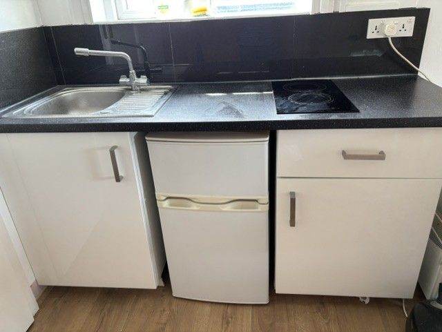 Small Kitchen for bedsit Studio