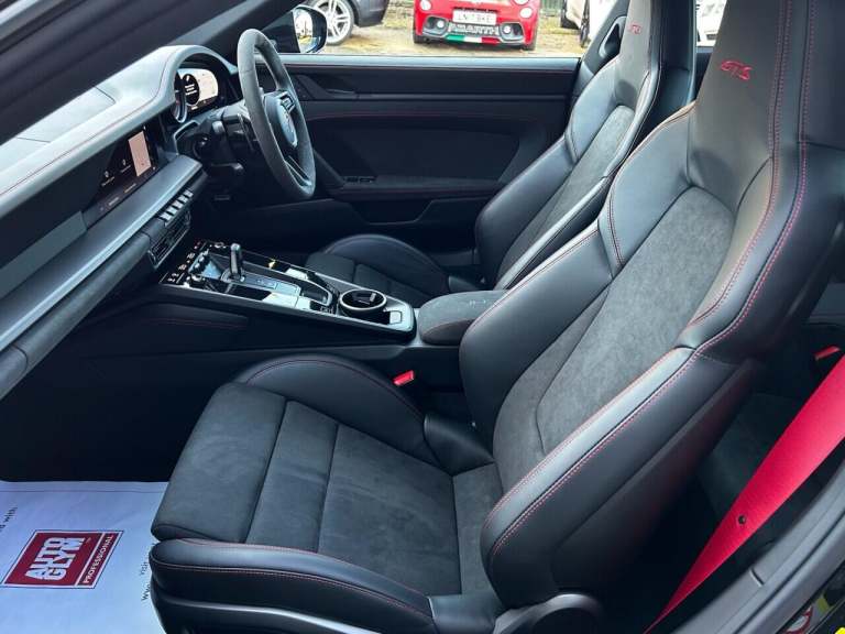2024 Porsche 911 GTS 2dr PDK COUPE PETROL Automatic