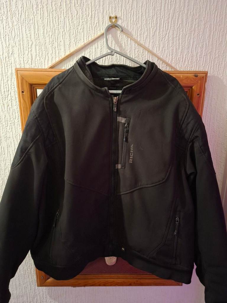Motorcycle jacket richa