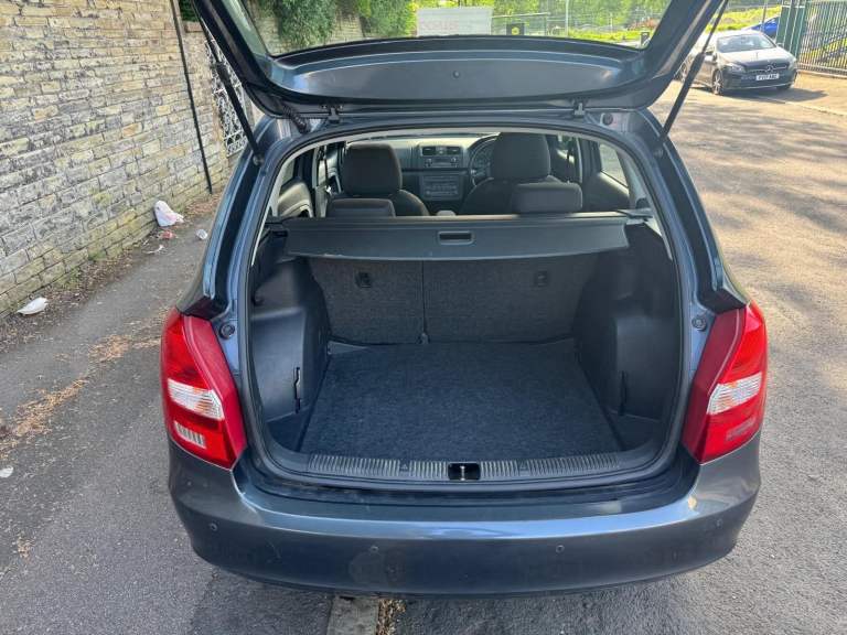 Skoda, FABIA, Estate, 2010, Semi-Auto, 1197 (cc), 5 doors