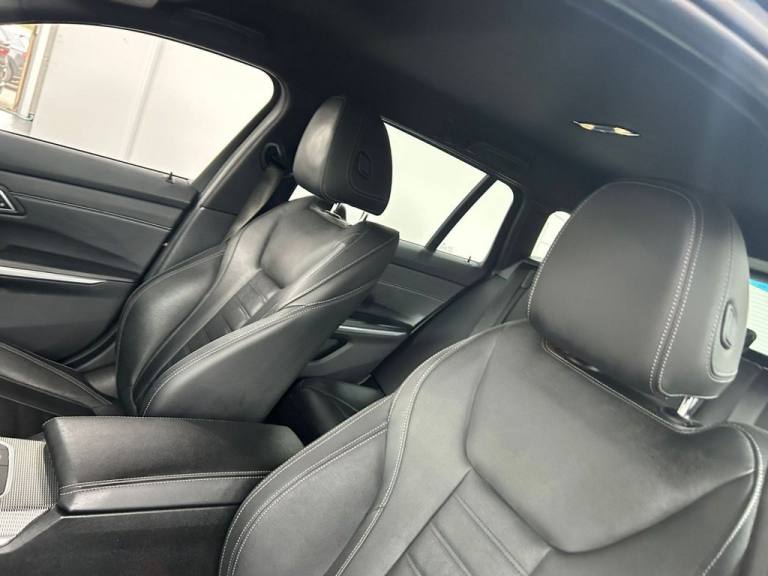 2021 BMW 3 Series 2.0 330e 12kWh M Sport Touring 5dr Petrol Plug-in Hybrid Auto Euro 6 (s/s)  Est...