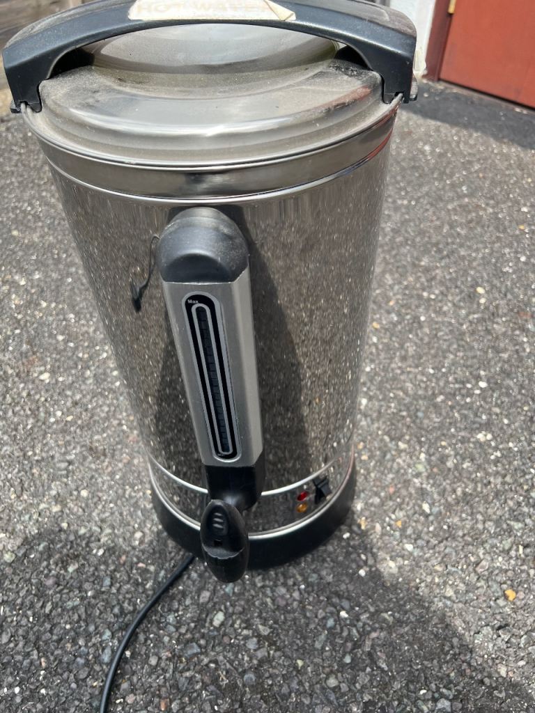 Electric water boiling for tea, coffee