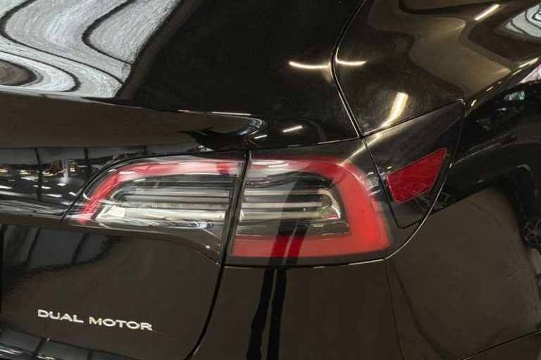 2021 Tesla Model 3 Long Range AWD 4dr Auto SALOON ELECTRIC Automatic