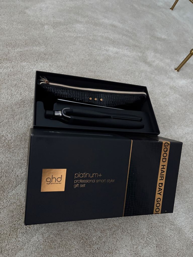 GHD platinum plus gift set