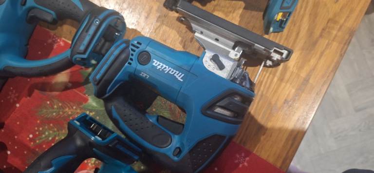 Makita Combo Kit - Various Power Tools and Batteries - NEW