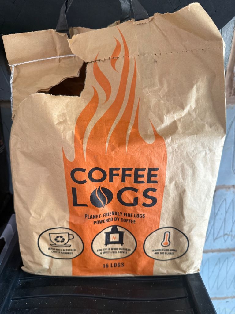 15 x Bio-Bean Coffee Logs Fire Logs (bag of 16 but only one used)
