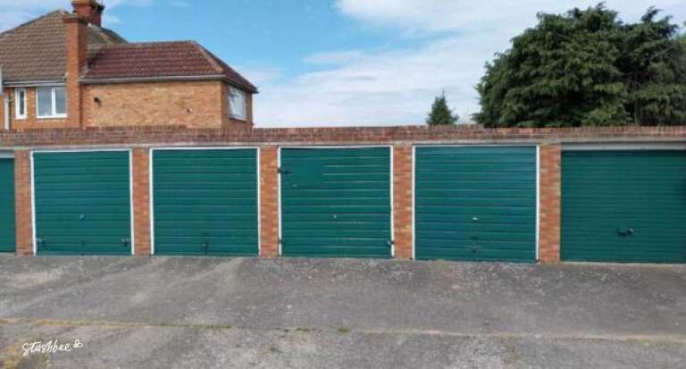 Garage to rent in Rochester (ME1) | Stashbee