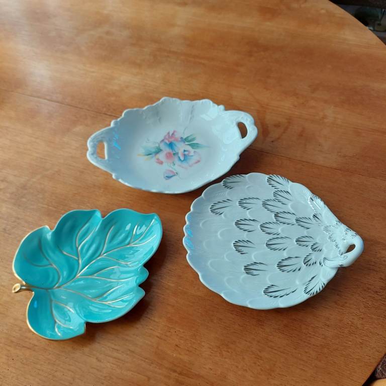 Excellent selection of Dishes and Bakeware Items