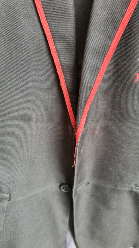 2 x boys Chalk Hills Academy blazer Size 34 