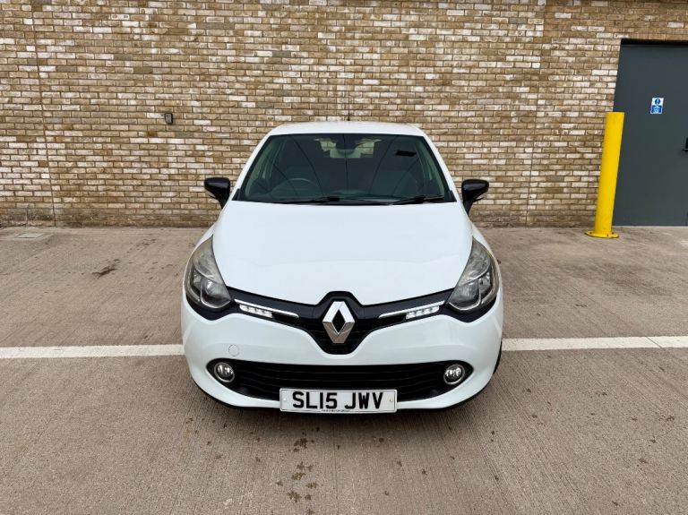 2015 Renault Clio Dinamique MediaNav 1.5dci £20roadtax
