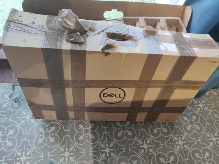 Excellent condition Dell monitor for sale