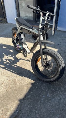 Super73 ZX Electric Bike - moonrock , Good Condition | in Sutton