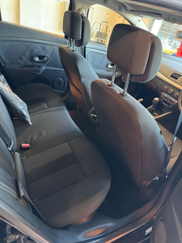 Renault, MEGANE, Hatchback, 2011, Manual, 1461 (cc), 5 doors