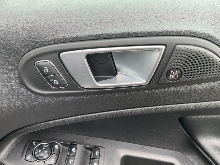 2022 Ford Ecosport EcoSport ST-Line 5 Door 1.0L Ford EcoBoost 125PS FWD 6 Speed Manual HATCHBACK ...