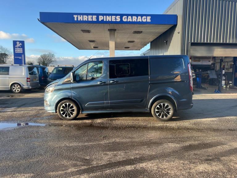 Ford Transit Custom 2.0 TDCi 170ps D/Cab Sport L1 Auto Factory Crew Cab No Vat