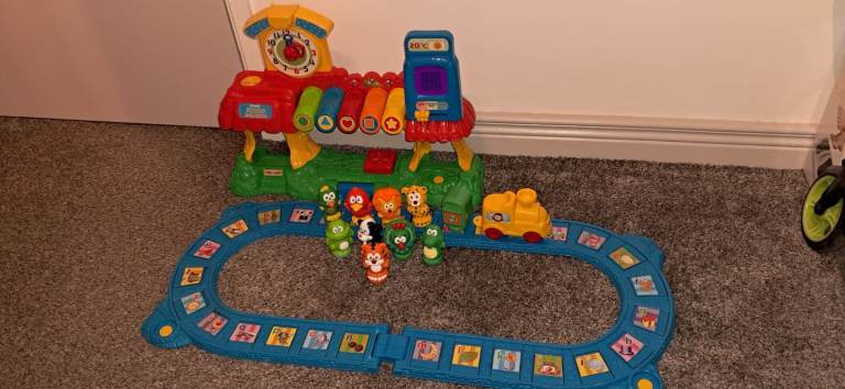 Vtech alphabet train station