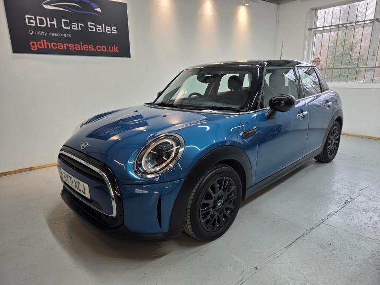 2021 Mini Hatch 1.5 Cooper Classic Hatchback 5dr Petrol Steptronic Euro 6 (s/s)