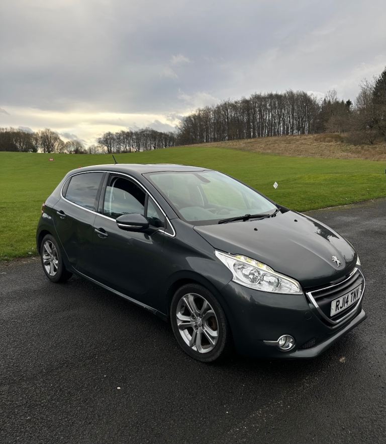 Peugeot, 208, Hatchback, 2014, Manual, 1560 (cc), 5 doors