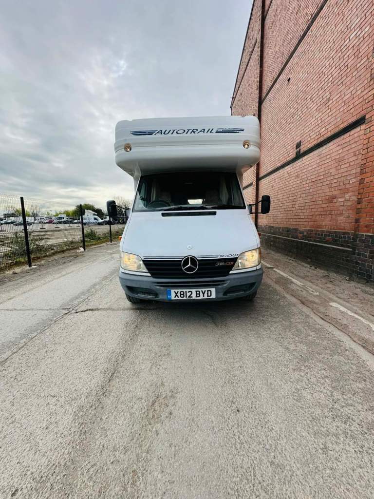 Mercedes autotral scout 6 births motorhome