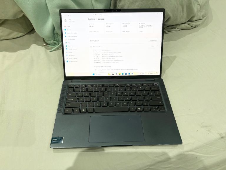 2 YEAR WARRANTY, DELL LATITUDE 7450 14” LAPTOP,ULTRA 7, 32GB RAM,256GB TOUCHSCREEN, NEW COST £1700