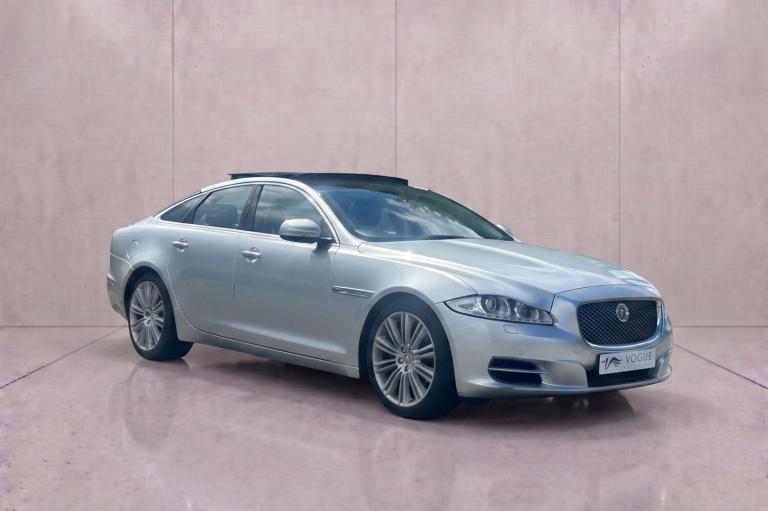 2014 Jaguar XJ 3.0 XJ Portfolio V6 D Auto 4dr Saloon Diesel Automatic