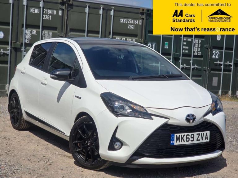 2019 Toyota Yaris 1.5 VVT-h GR SPORT Hatchback 5dr Petrol Hybrid E-CVT Euro 6 (s/s) (100 ps) Hatc...