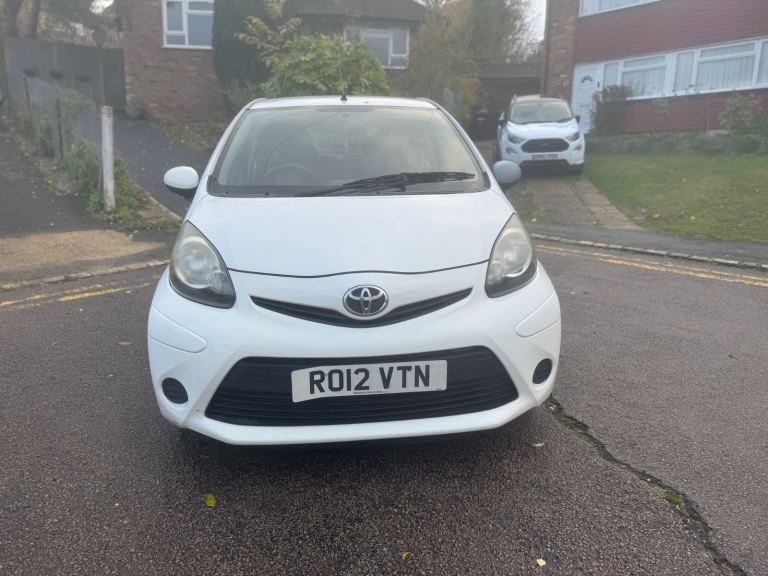 Toyota, AYGO, Hatchback, 2012, Manual, 998 (cc), 5 doors