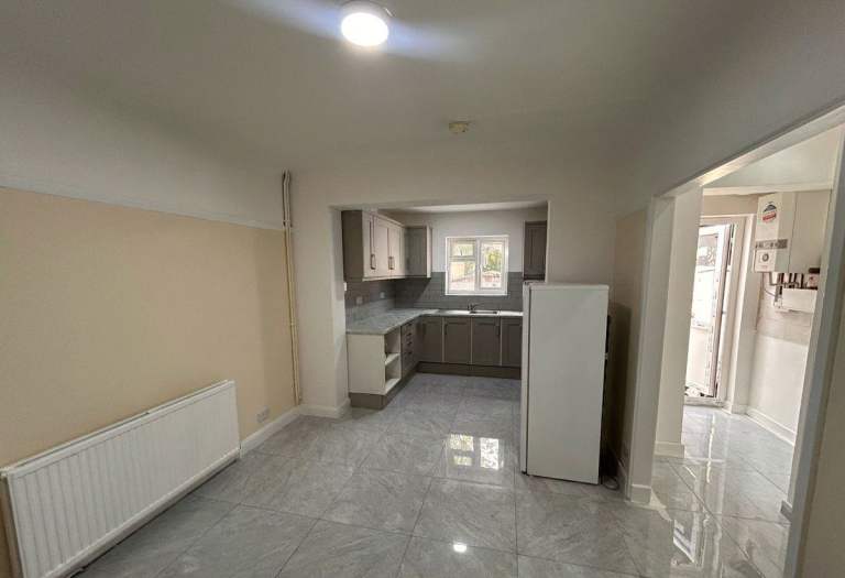 Double room with private WC IN BROMLEY
