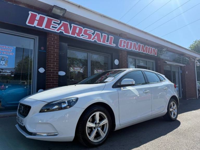 2015 65 VOLVO V40 2.0 T2 ES HATCHBACK 5DR PETROL MANUAL EURO 6 (S/S) (122 PS)