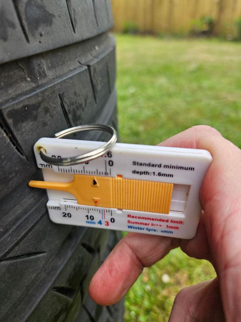 3 NO. Michelin Premium Contact 6 255/45 r20 H XL