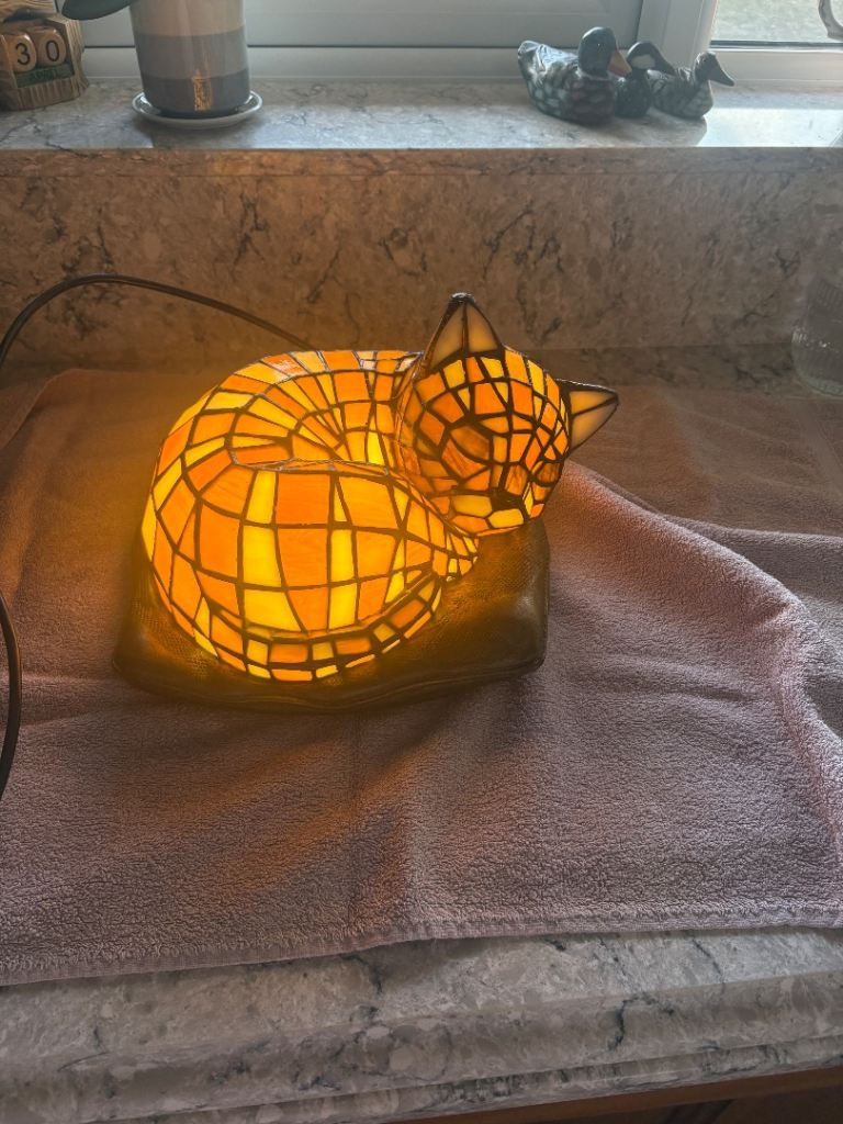 Cat Tiffany lamp