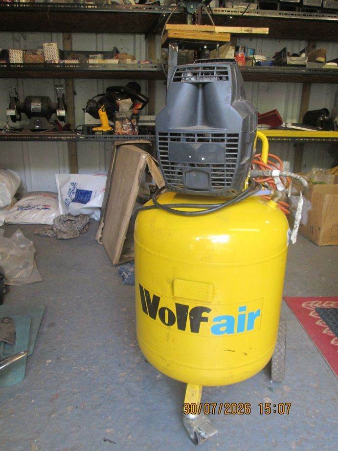 Wolfair COMPRESSOR - Yellow Tank with Wheels