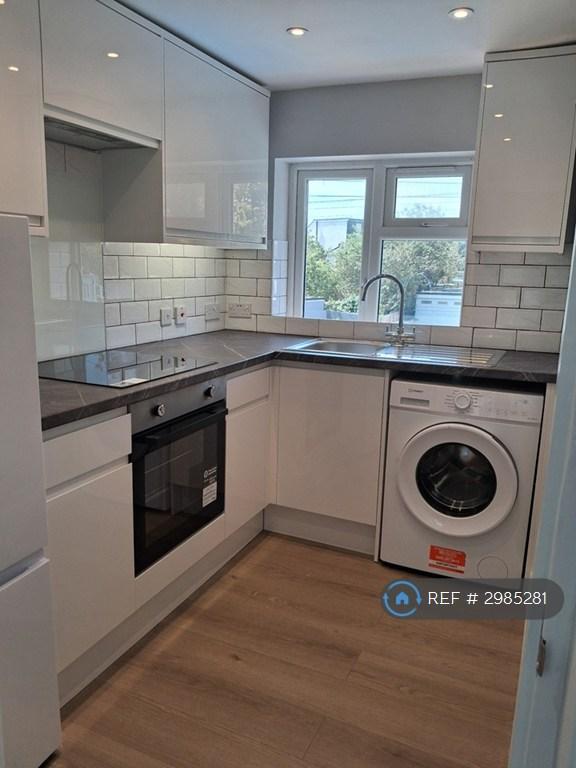 1 bedroom flat in Cayton Road, Greenford, UB6 (1 bed) (#2985281)