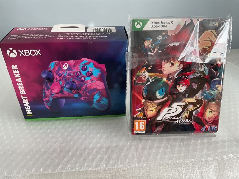 Xbox Wireless Controller HEART BREAKER & Persona 5 Royal Steelbook & Game