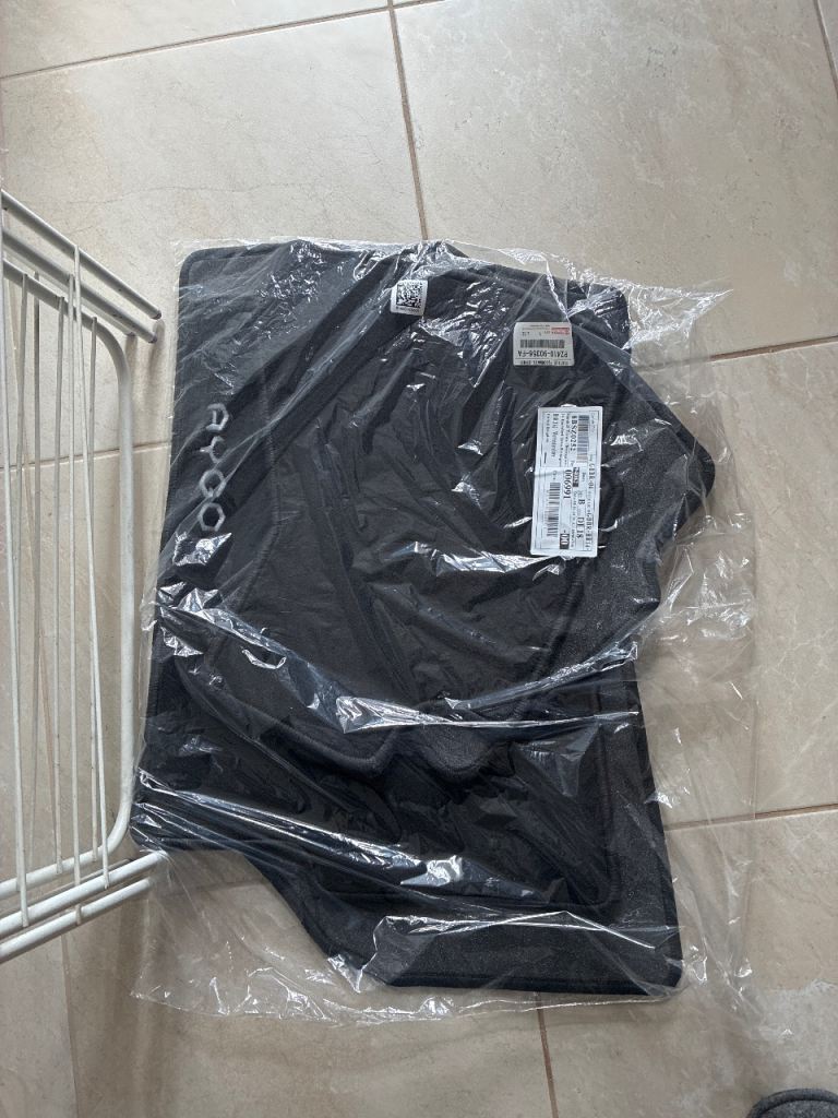 AYGO CAR MATS