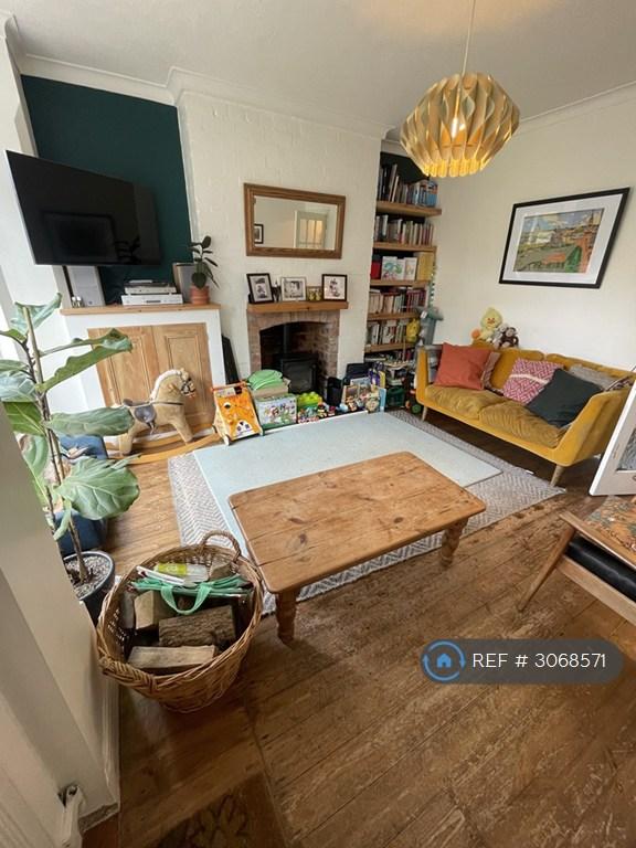 2 bedroom house in Clifton Road, Nottingham, NG11 (2 bed) (#3068571)