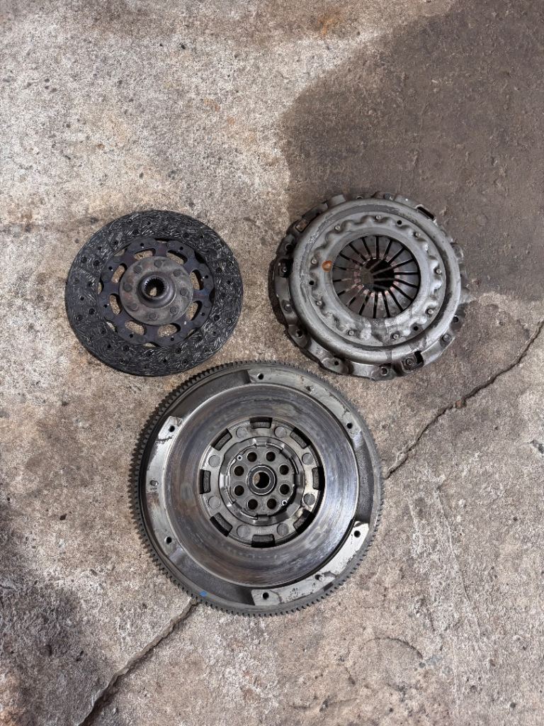 Honda fk2 civic type r clutch and Dualmass flywheel 