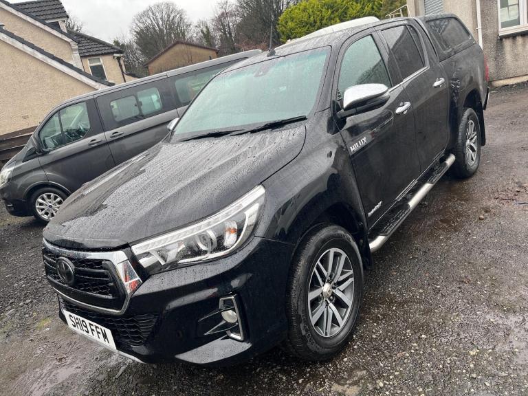 2019 Toyota Hilux 2.4 D-4D Invincible X Auto 4WD Euro 6 4dr (TSS, 3.5t) PICK UP Diesel Automatic