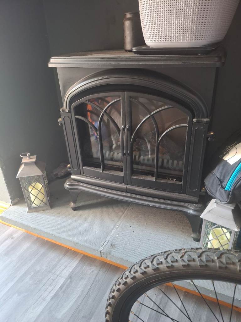 Black Electric Fireplace Heater with Faux Log Effect