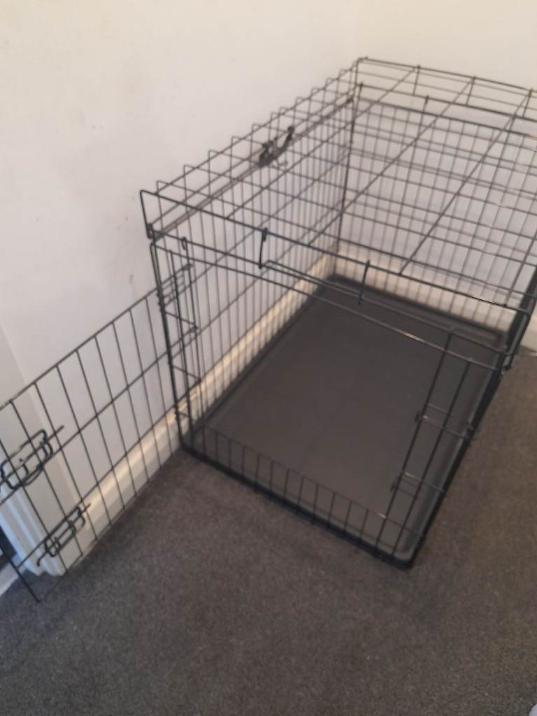 Medium size crate for dogs 
