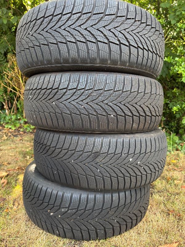 Nexen set of tyres 225/55 R17