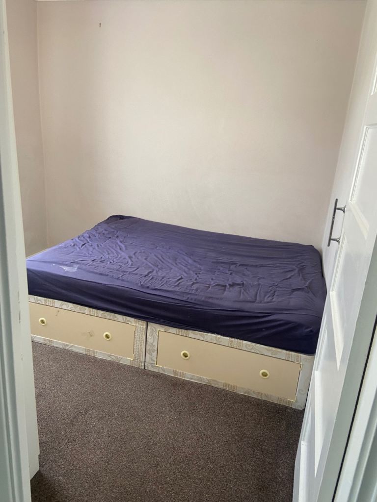 Single room for rent