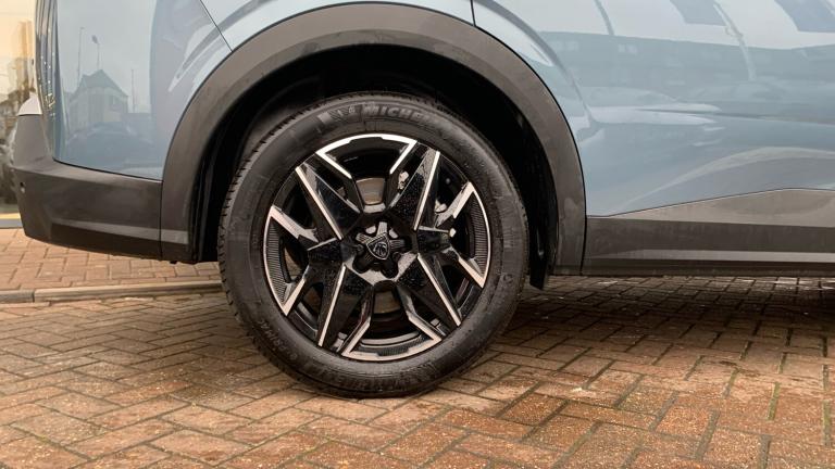 2025 Peugeot 5008 1.2 HYBRID GT SUV 5dr Petrol Hybrid e-DSC6 Euro 6 (s/s) (136 ps) SUV Hybrid Aut...