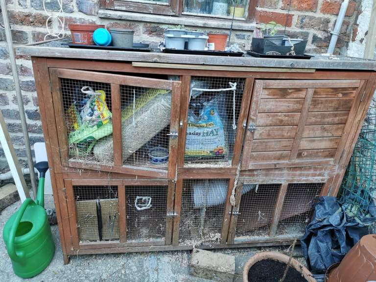 large hutch
