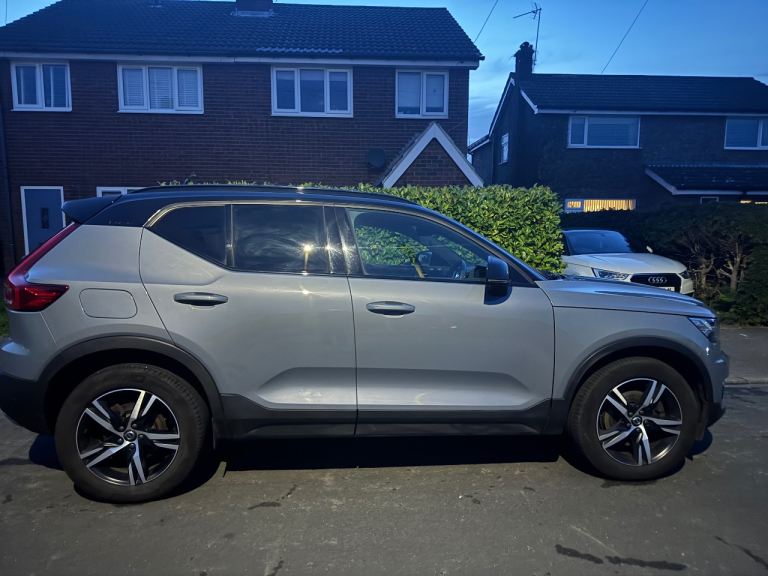 Rare Thunder Grey XC40