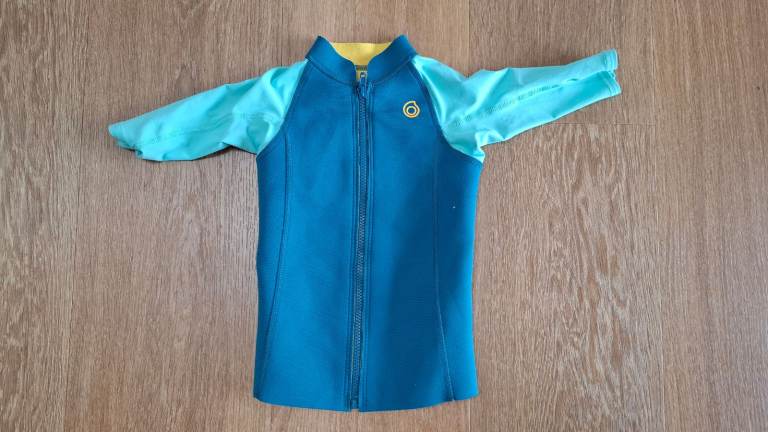 Kids Neoprene top with sleeves 5-6 years