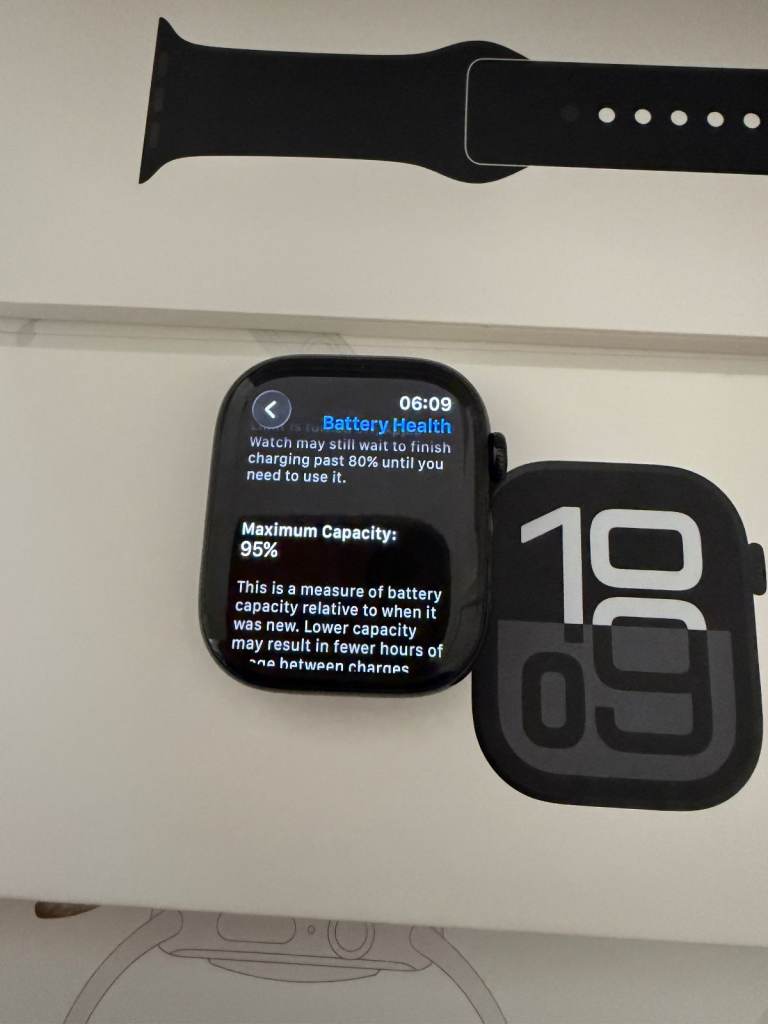 Apple Watch Series 10 46GB MM Cellular Black