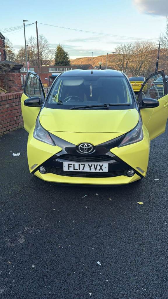 Toyota, AYGO, Hatchback, 2017, Manual, 998 (cc), 5 doors