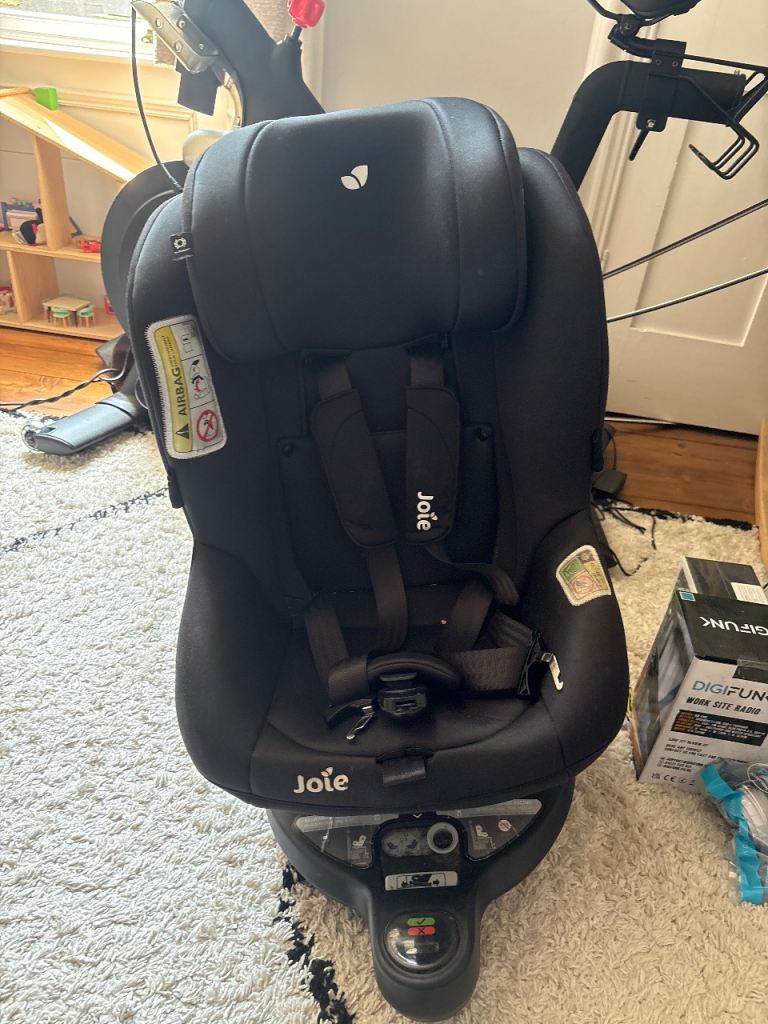 Joie Spin 360 Car Seat - Black, Good Condition